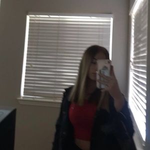 Meet your Posher, Danica